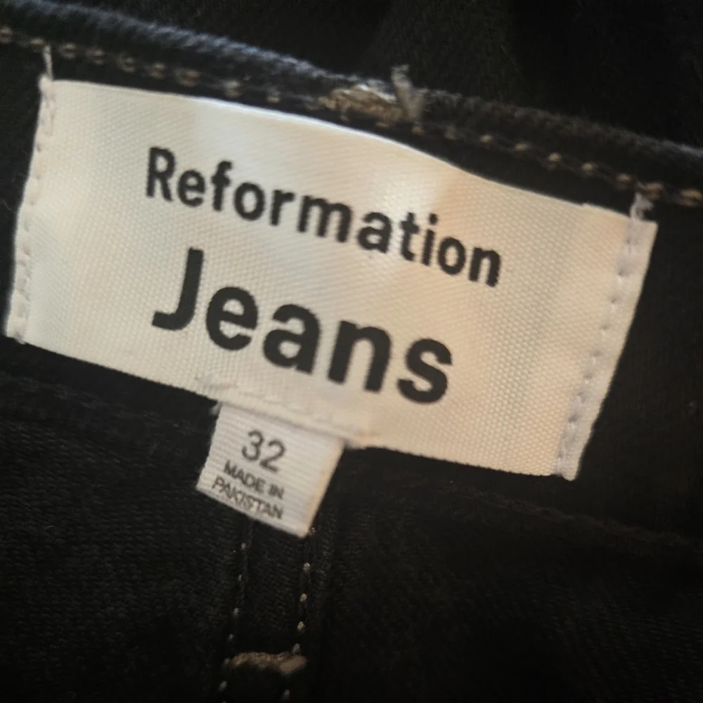 Reformation Alyssa High Rise Wide Leg Long Jeans, Size 32 - Picture 10 of 13